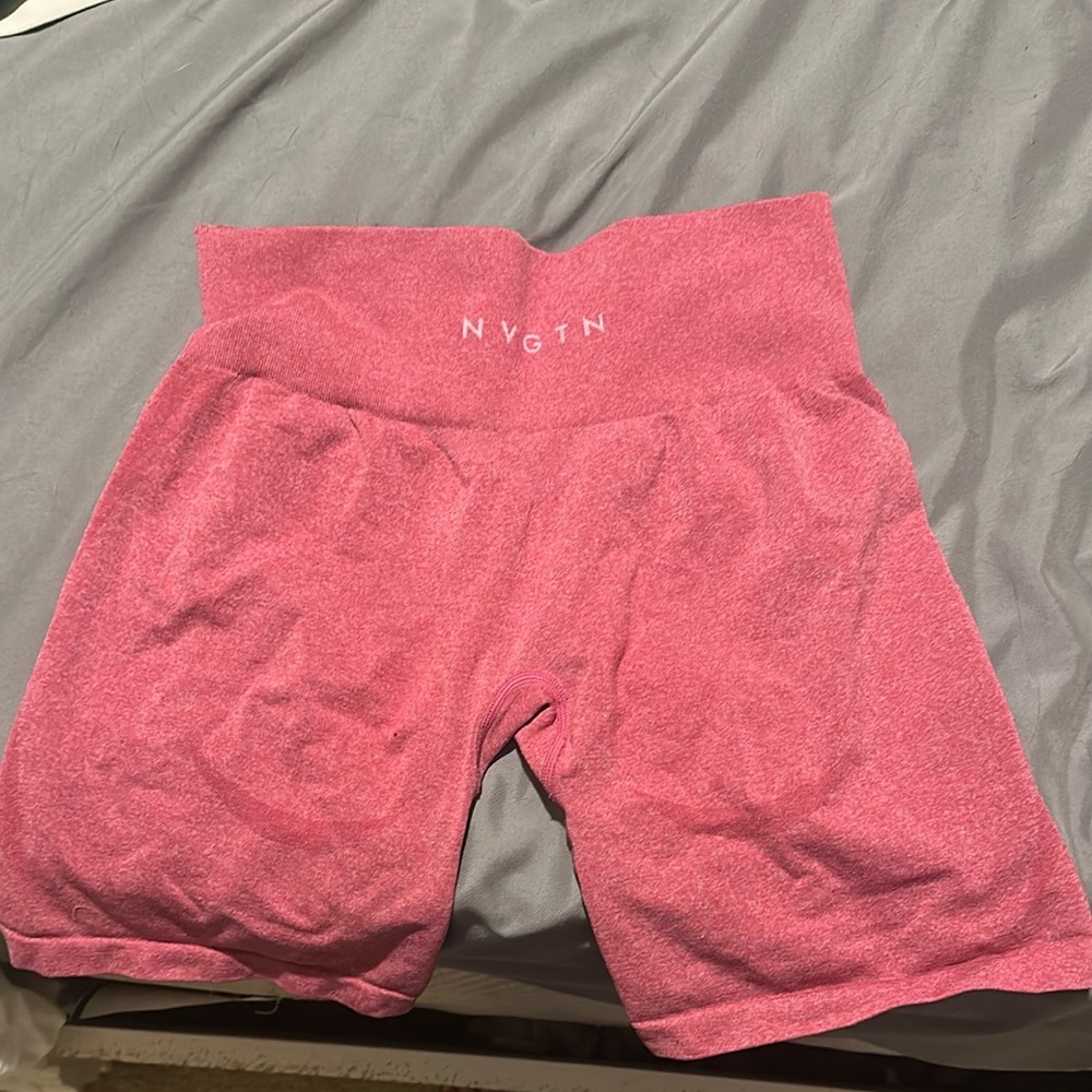 NVGTN seamless crimson workout shorts